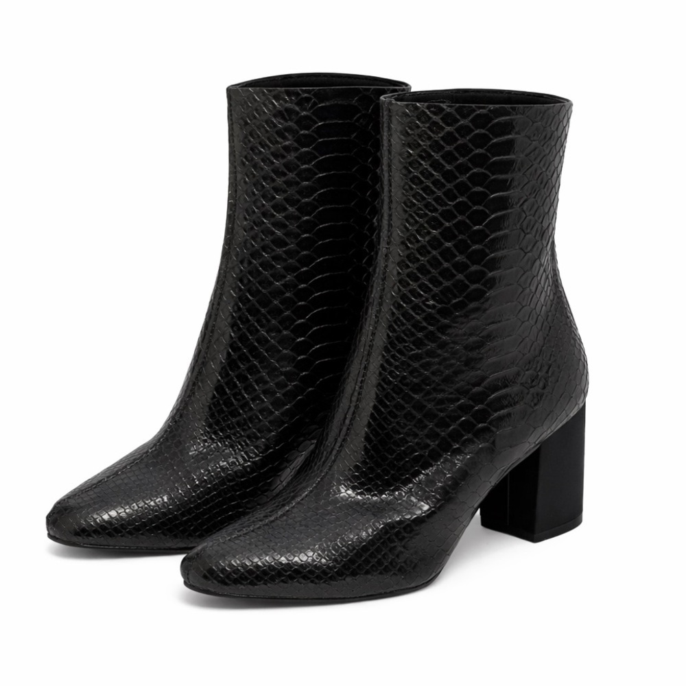 Charles & Keith Black Snakeskin Embossed Ankle Boots Block Heel Size 8 - Picture 3 of 11